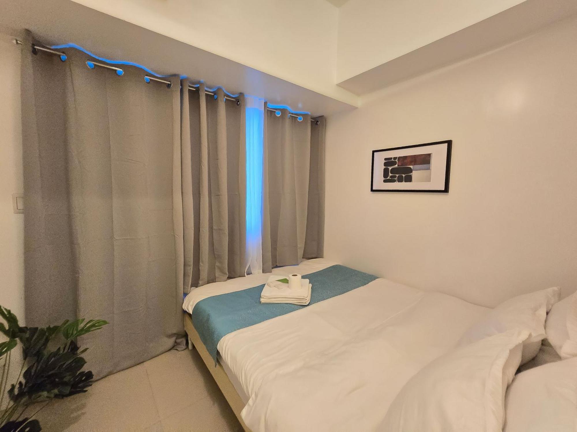 1br Condotel W Balcony Sm Light Residences #lt12 Hotel Manila