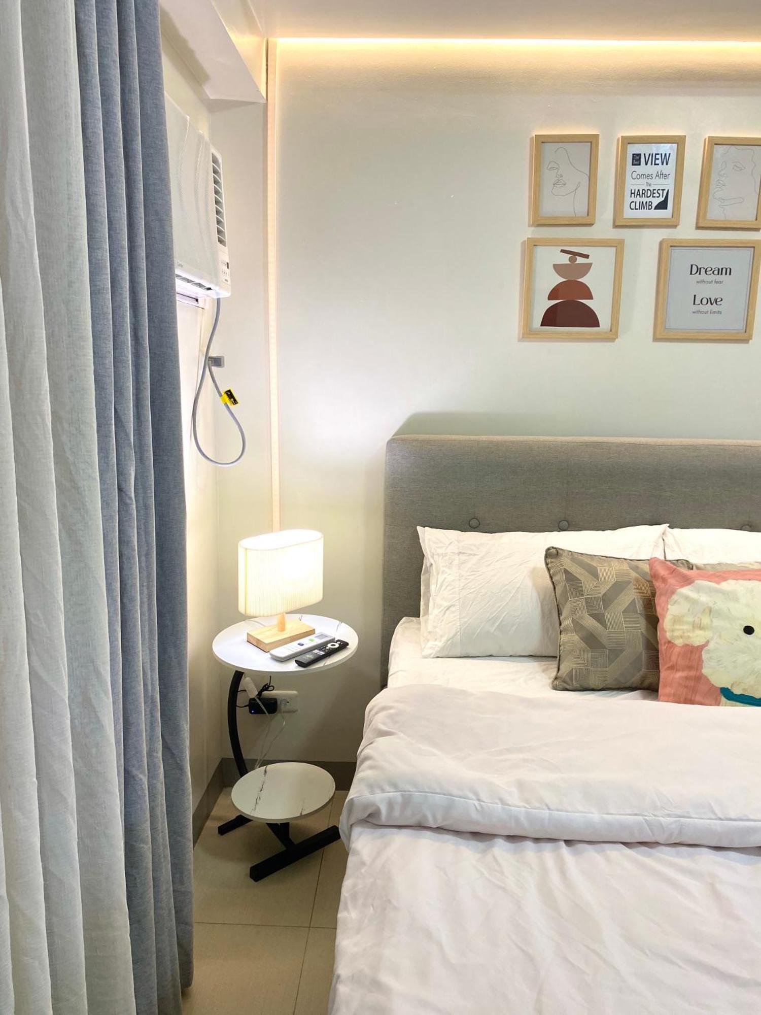 Staycation In Timog Quezon Ciity Near Tomas Morato And Gma 7 Manila