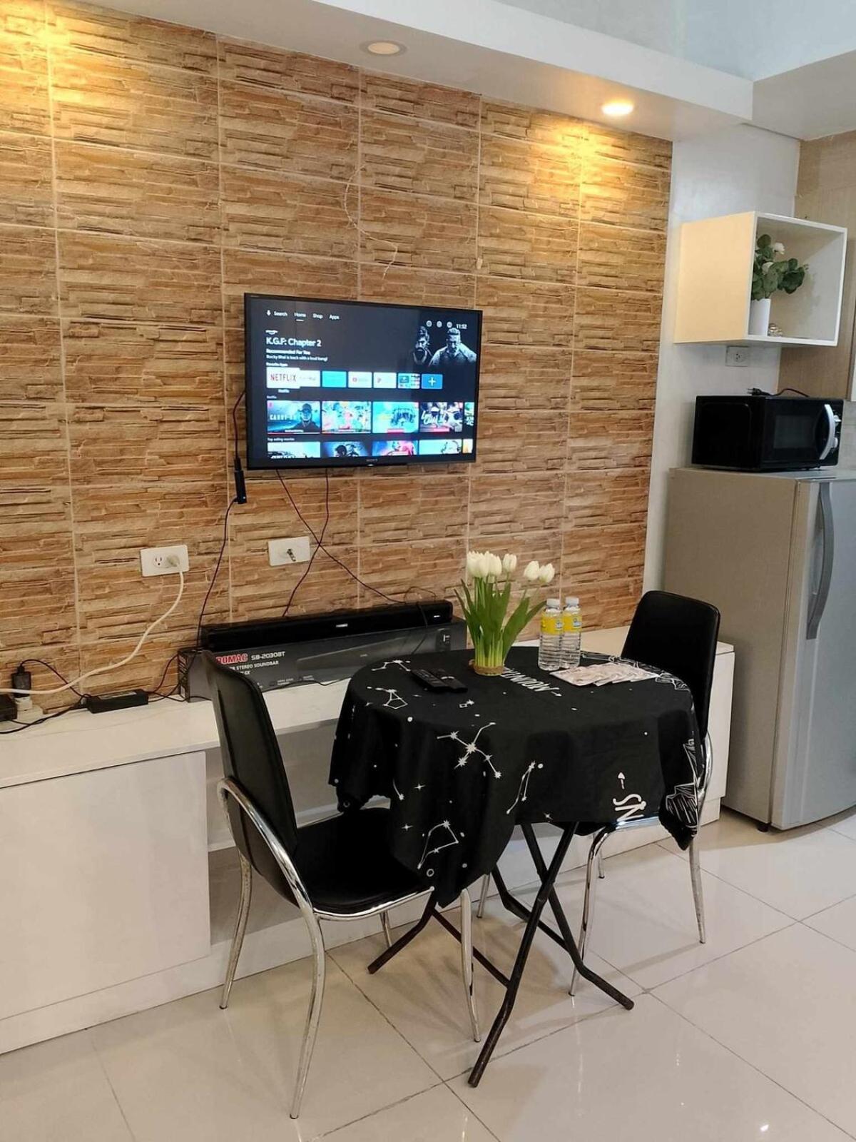 Apartment Affordable Unit Near Moa Walking Distance To Picc *