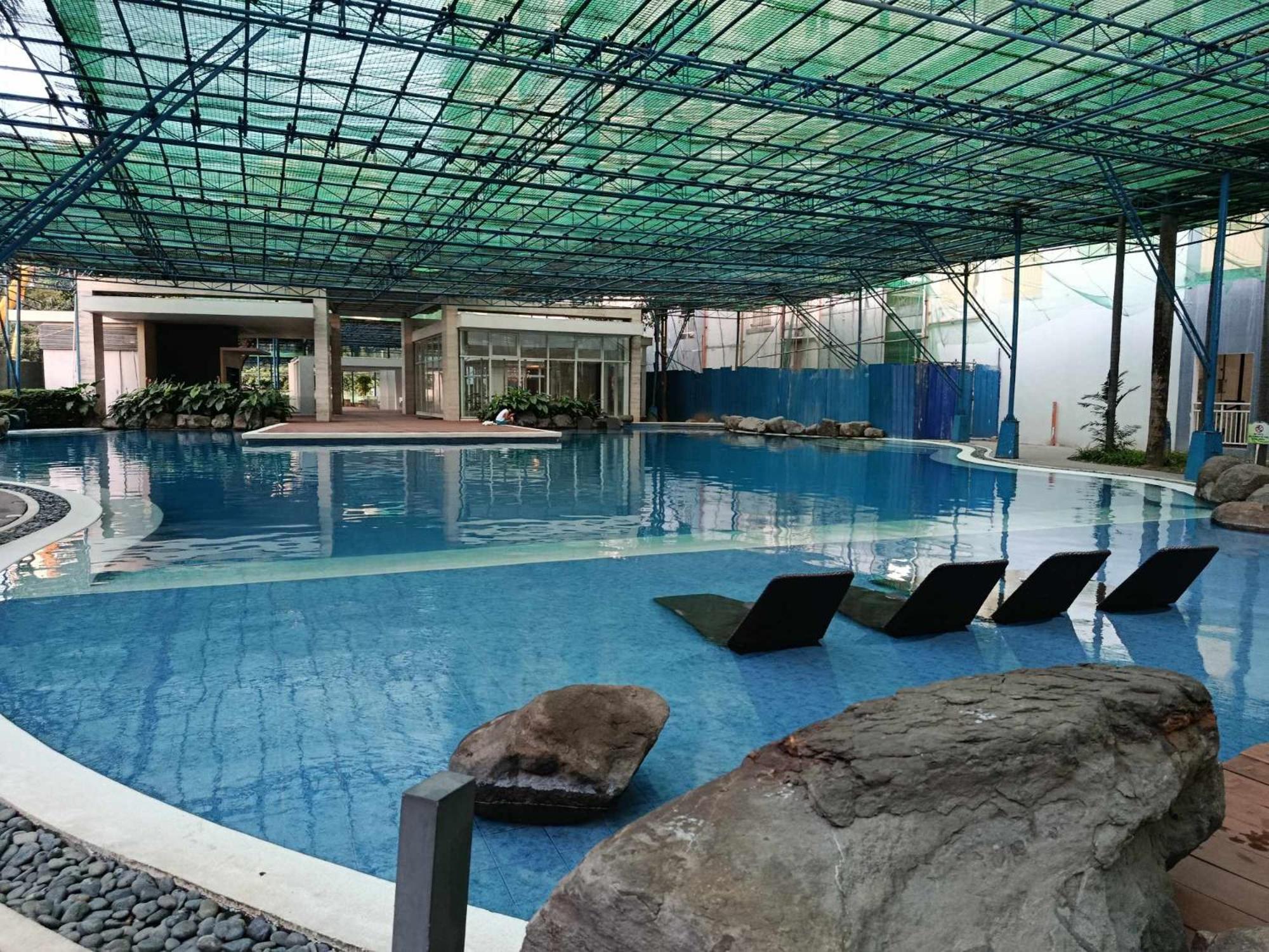 Spacious Staycation In Pasig Urban Metro Escape Apartment