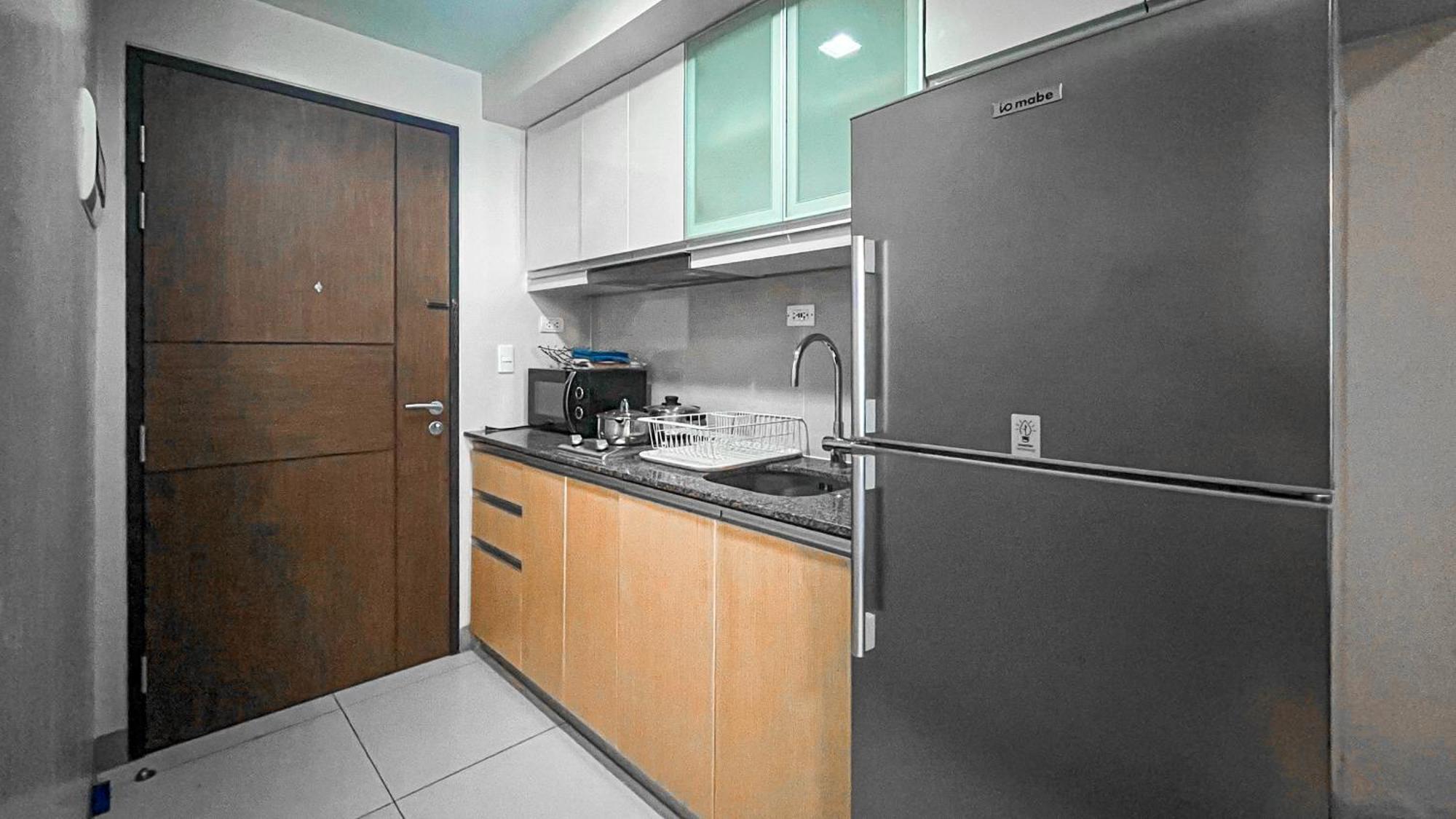 Aparthotel Full-serviced Residential In One Uptown Residences, Bgc