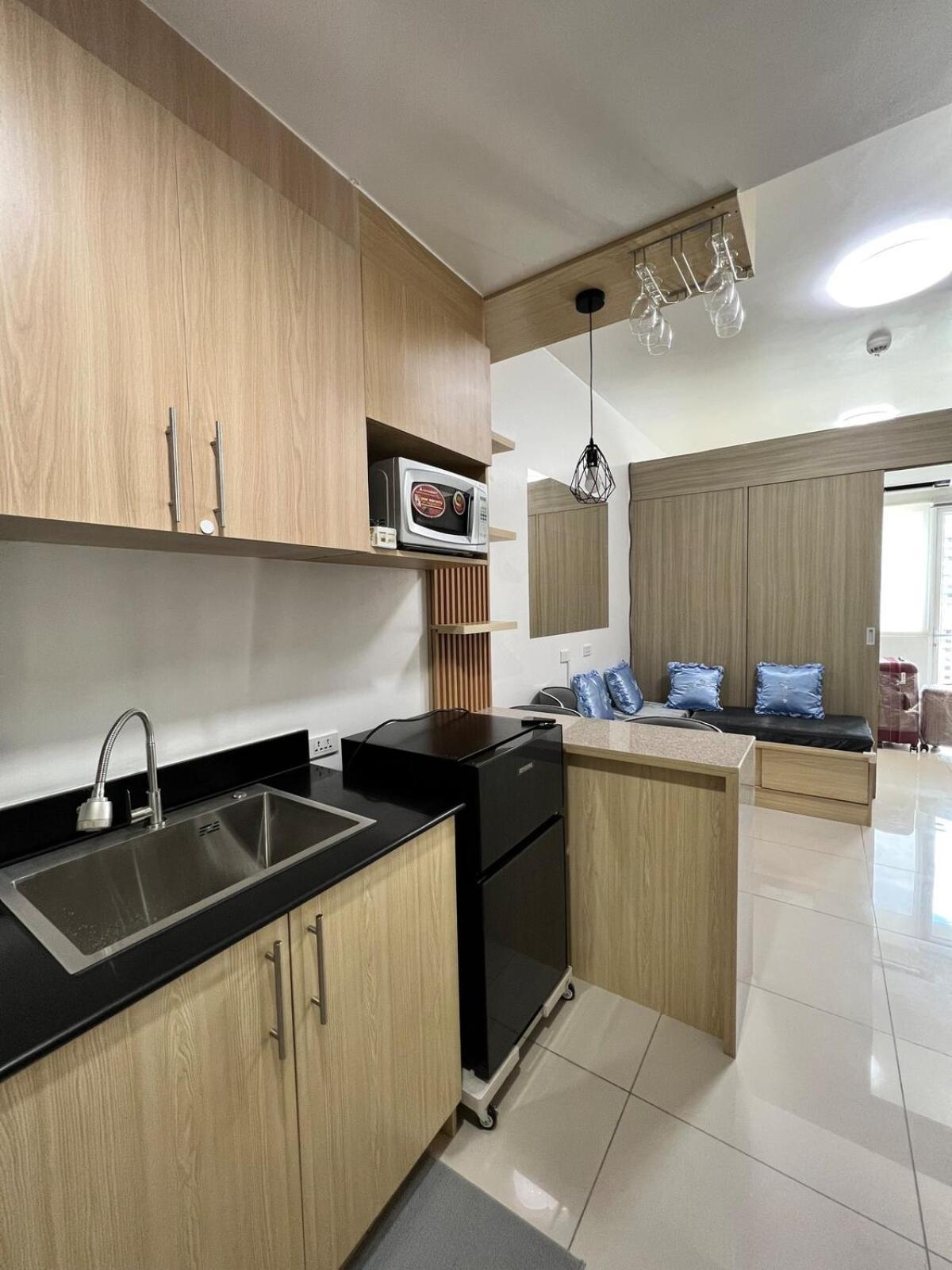 Apartment D Crib At Breeze Residences Pasay Philippines