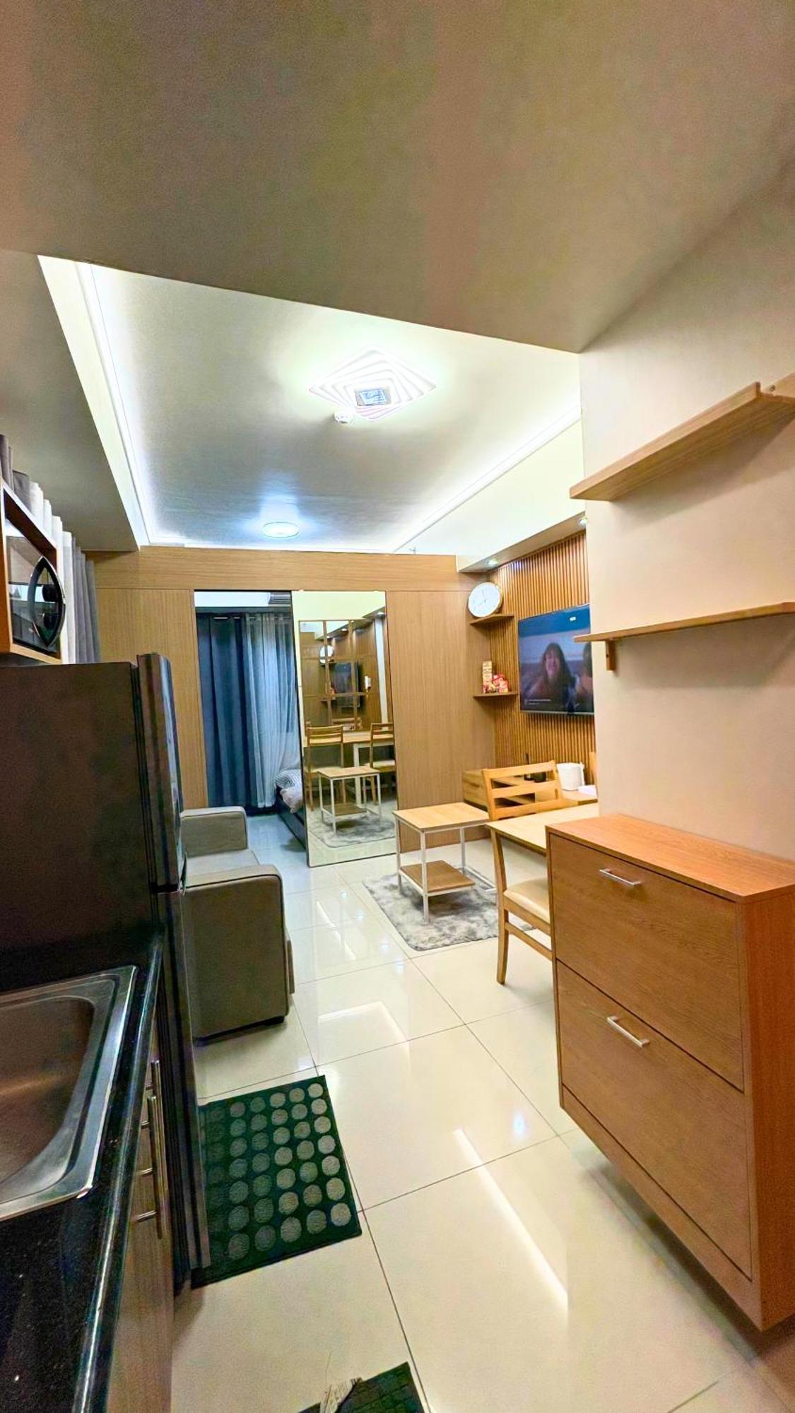 Moonlight Havens Moa - Shore 3 Residences Tower 2 * Manila