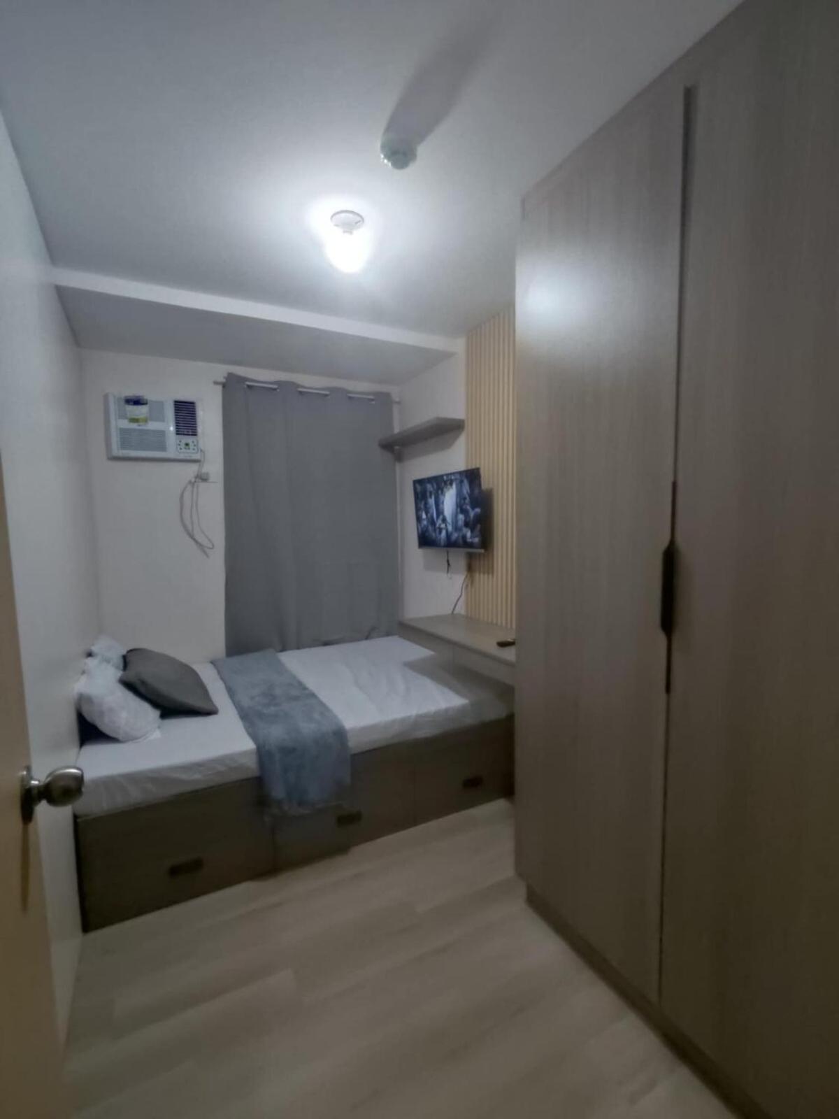 The Cozy Deca