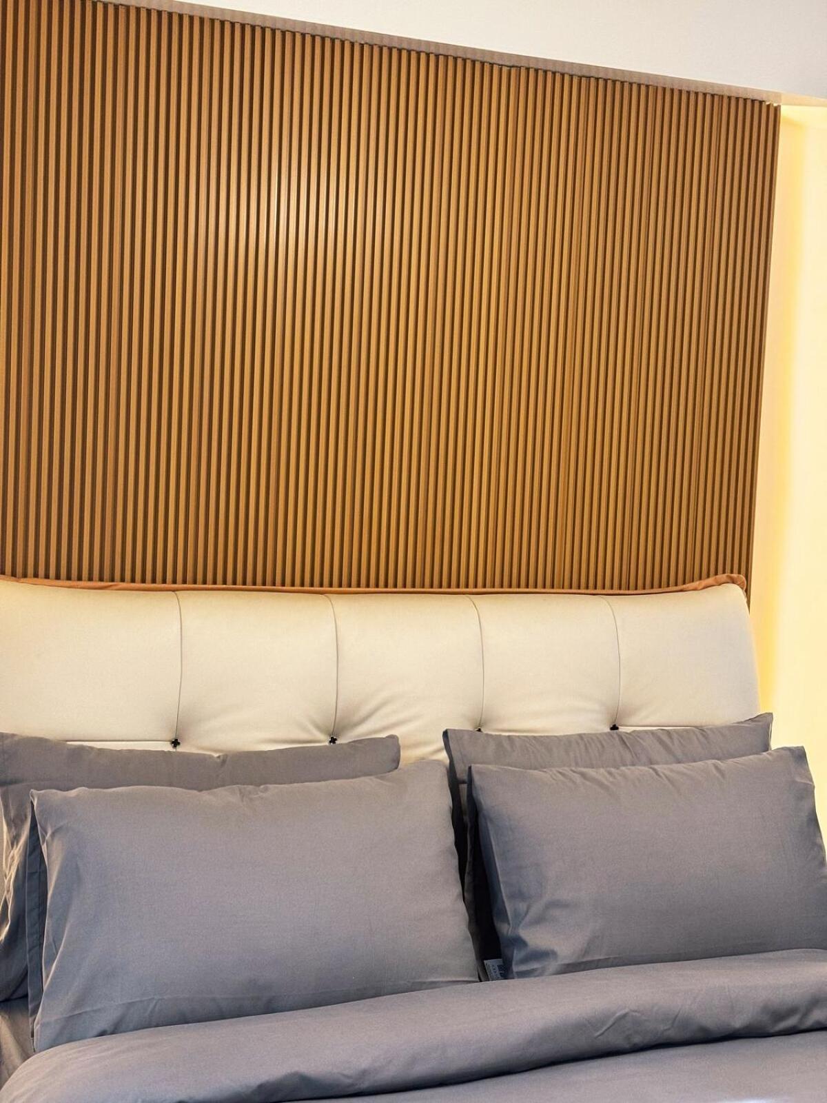 Sleek & Chic One-bedroom Apartment Manila