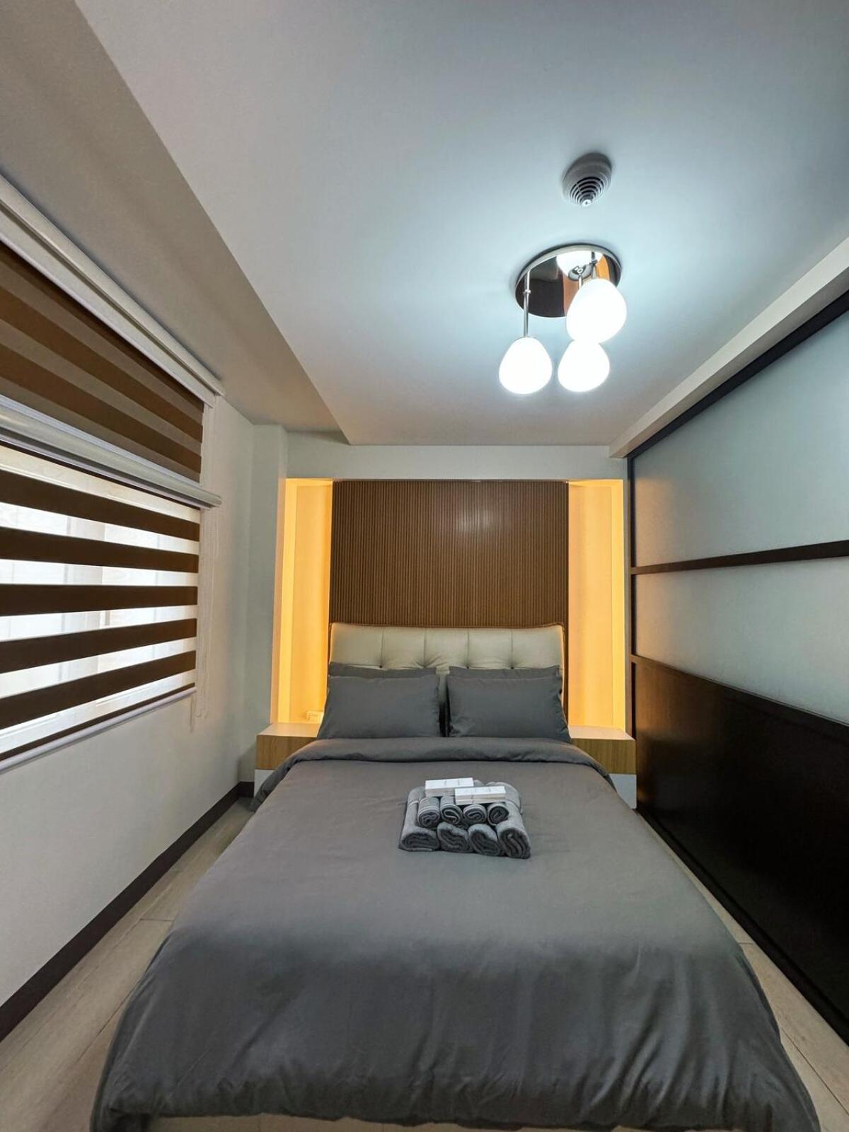 Sleek & Chic One-bedroom Apartment