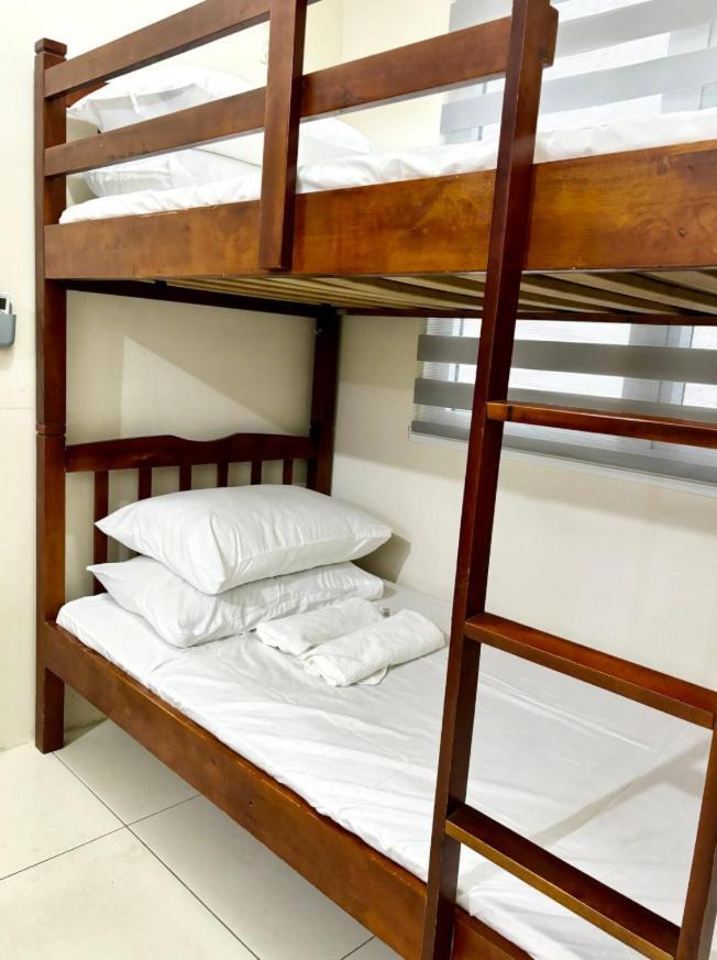 Apartment Unit In Green Residences Taft Next To De La Salle University