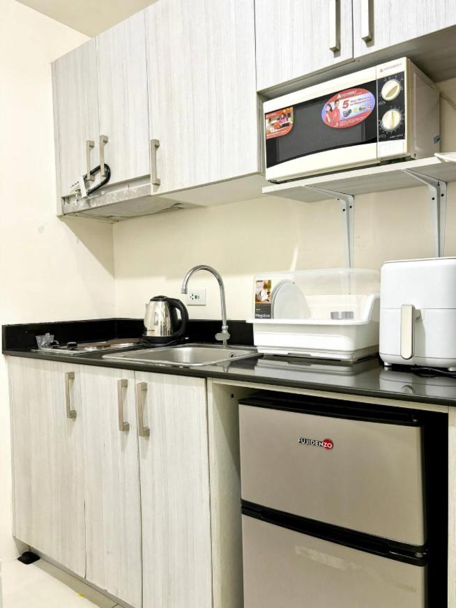 Unit In Green Residences Taft Next To De La Salle University *