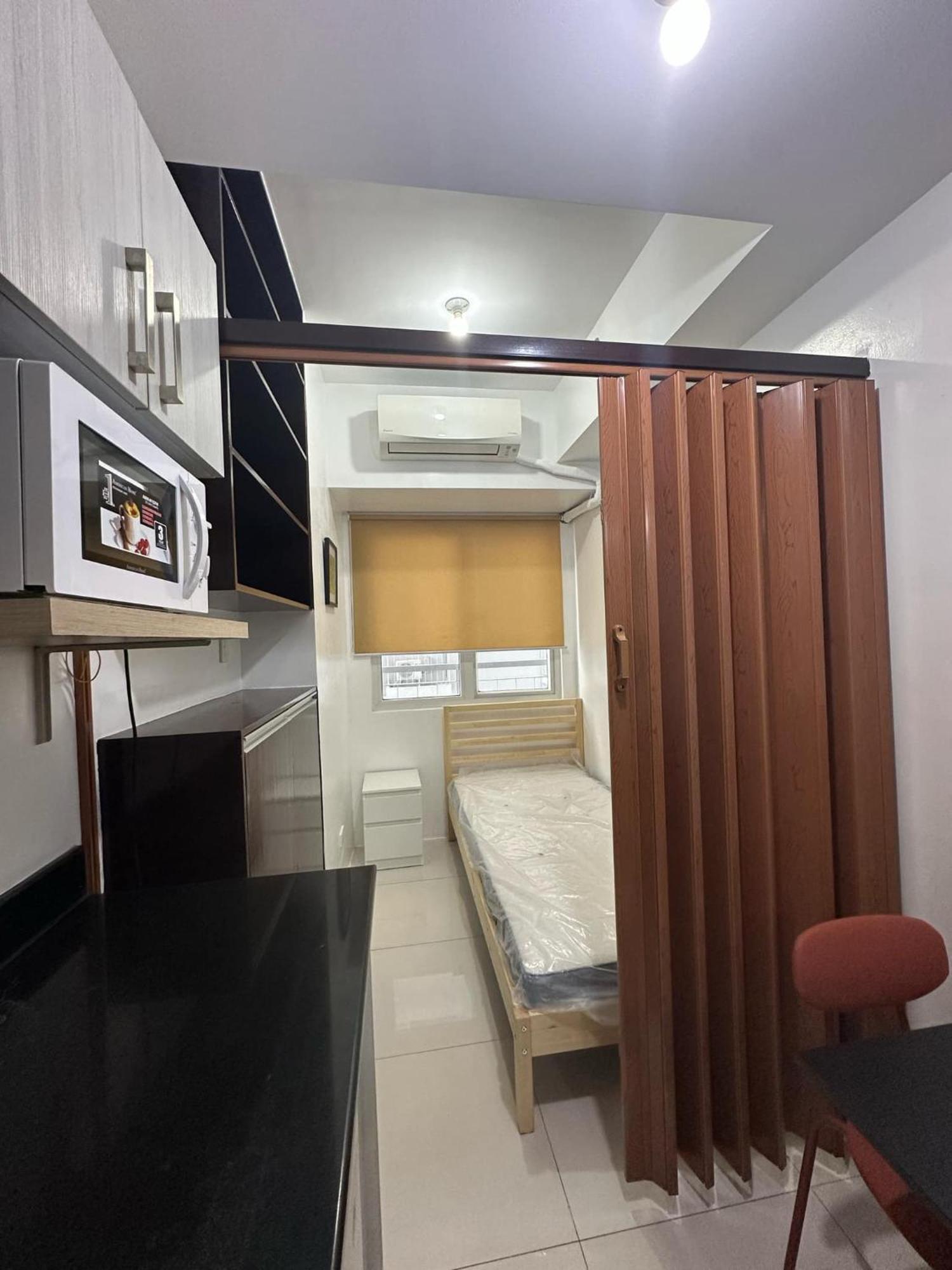 Apartment Unit In Green Residences Taft Next To De La Salle University