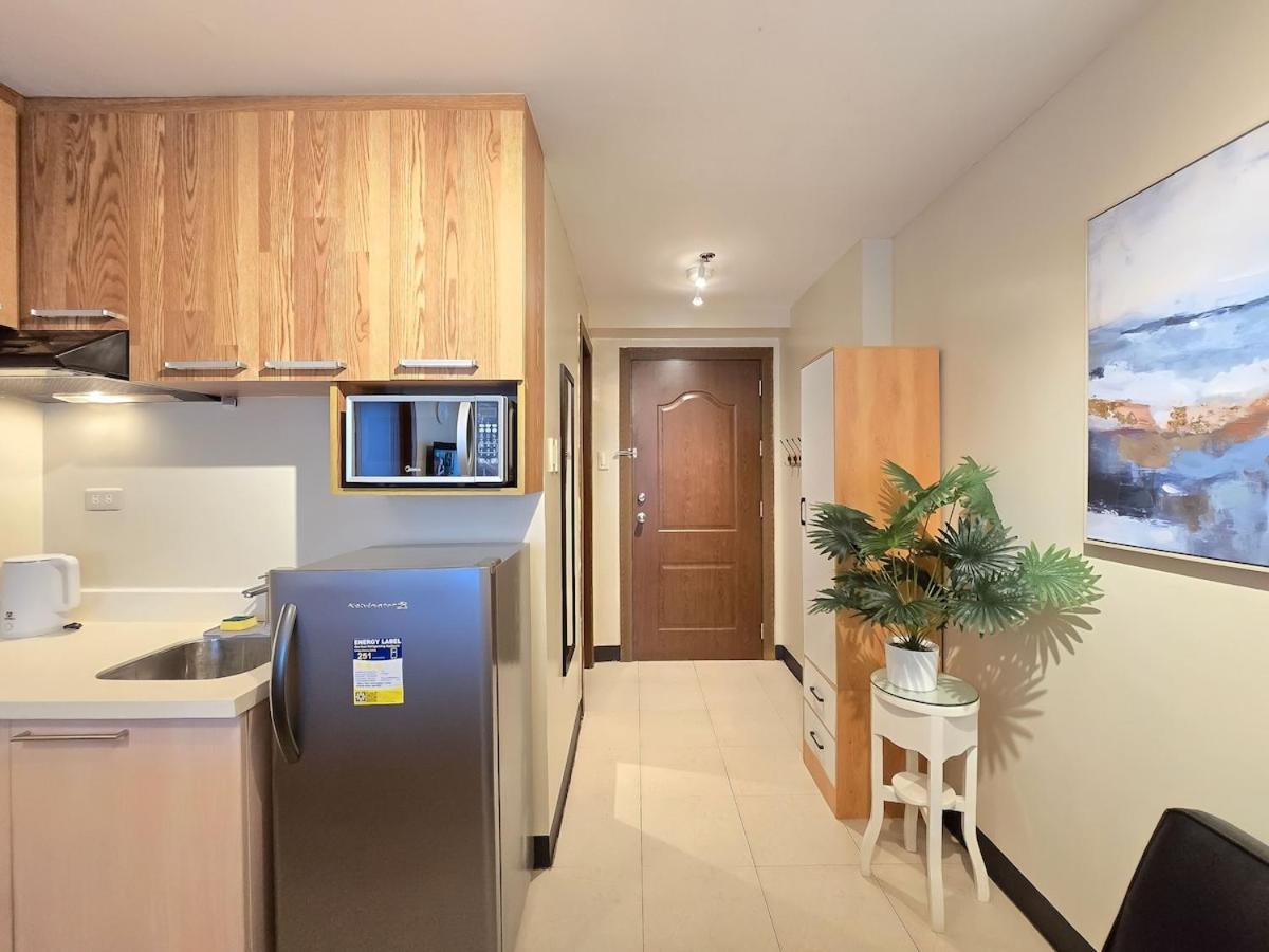1br Condotel Ridgewood Towers Taguig #rw16 Apartment