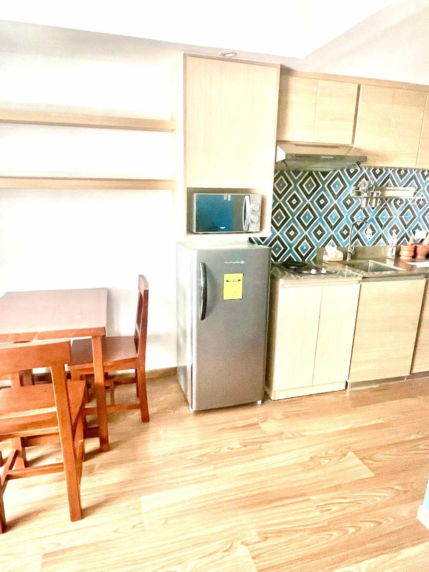 The Rise Makati Apartment