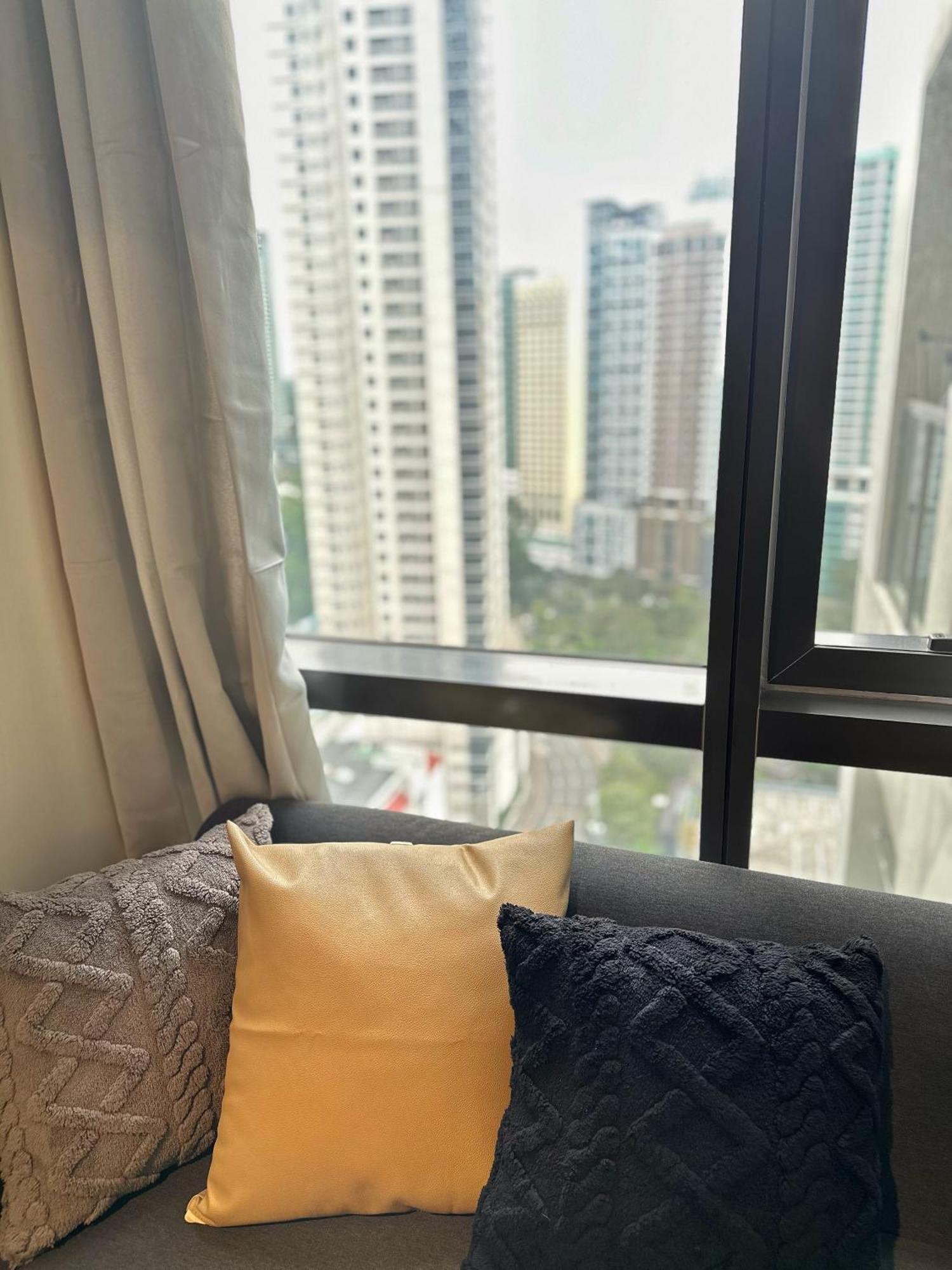 Apartment Greenbelt With Wifi, Pool And Gym Manila