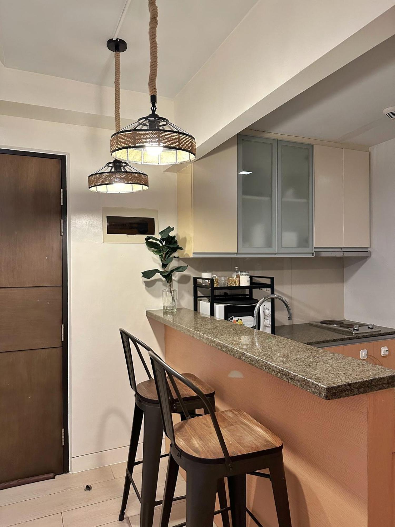 Greenbelt With Wifi, Pool And Gym Apartment *
