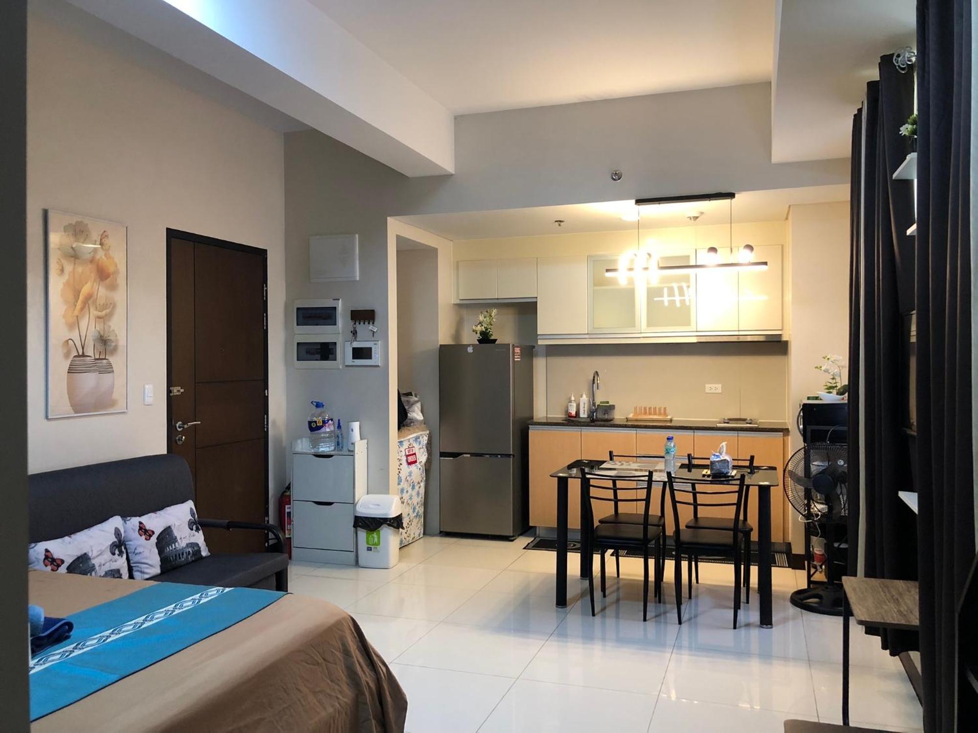 Queens Condotel At 101newport Across Naia T3 Manila