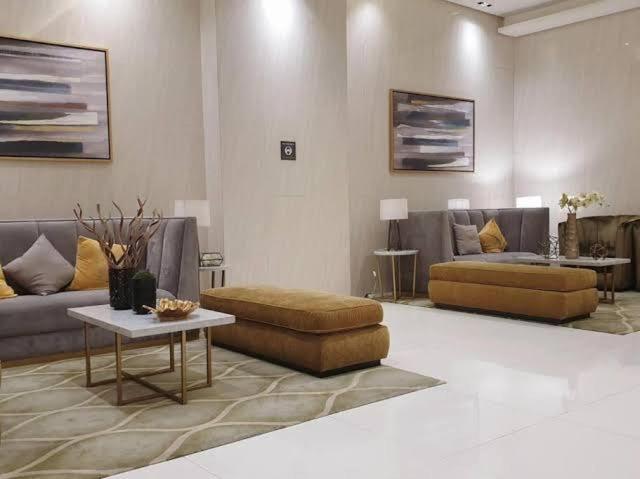 Queens Condotel At 101newport Across Naia T3 Hotel Manila