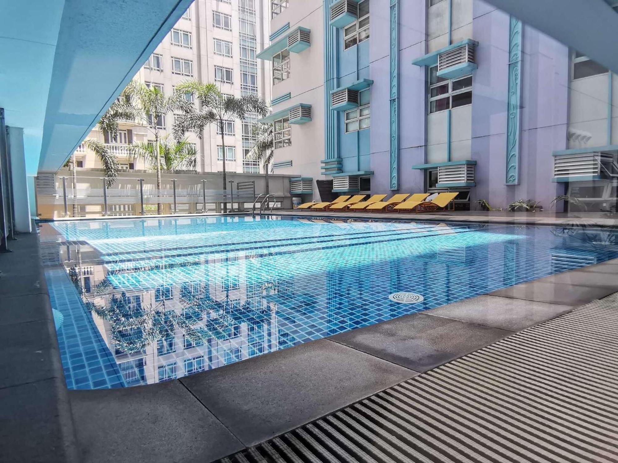 Queens Condotel At 101newport Across Naia T3 Manila
