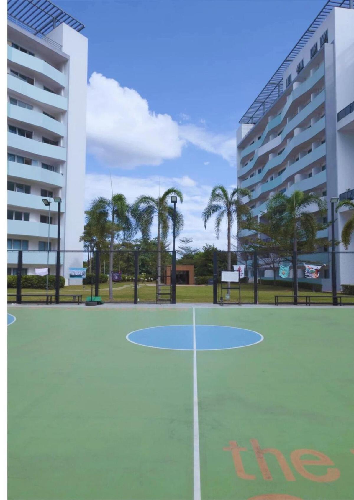 The Glen View-fast Wifi, 1bedroom Unit In Qc