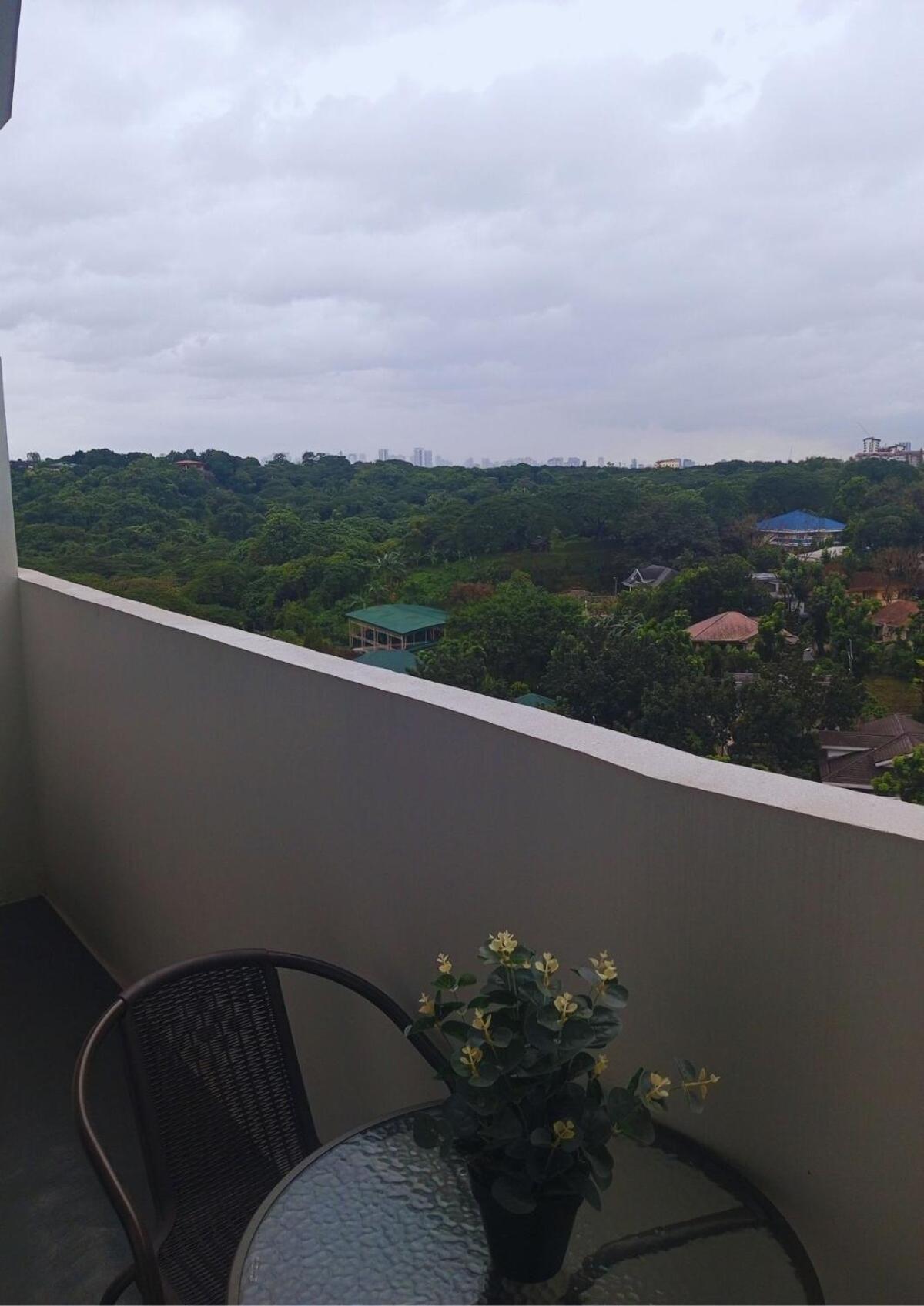 Apartment The Glen View-fast Wifi, 1bedroom Unit In Qc *