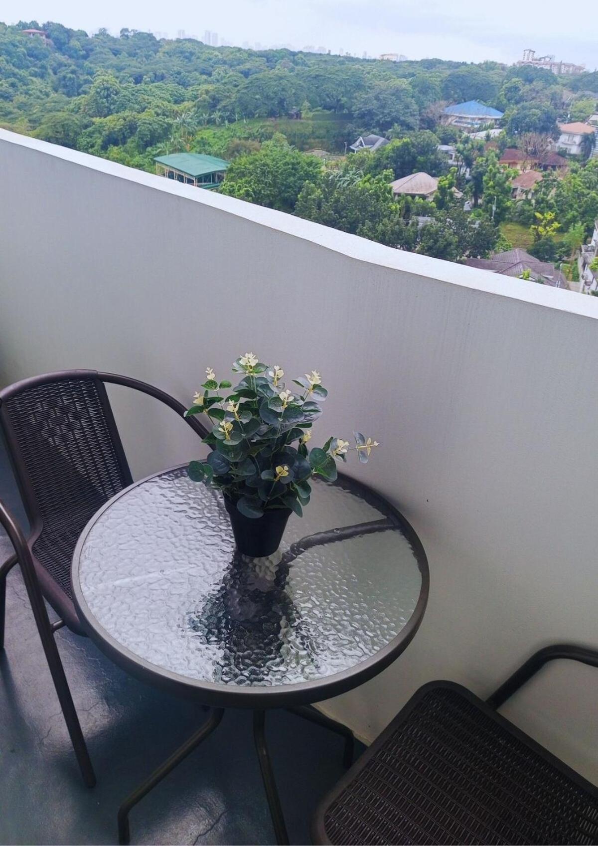 The Glen View-fast Wifi, 1bedroom Unit In Qc *