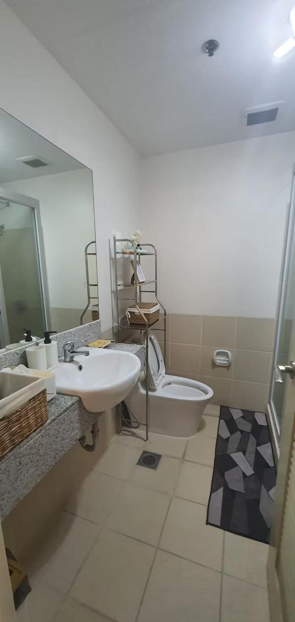 Apartment Modern And Cozy 2-bedroom In Prime Location