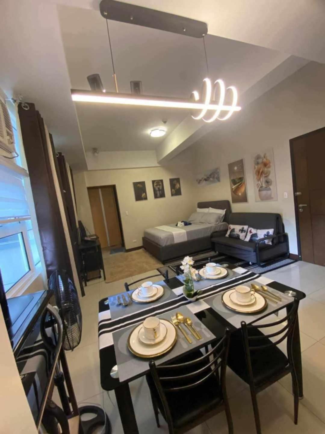 Queens Condotel At 101newport Across Naia T3 Hotel Manila