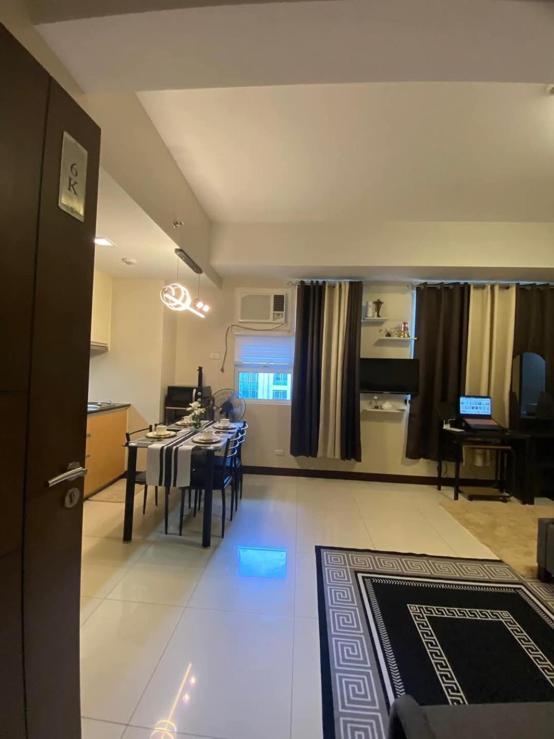 Queens Condotel At 101newport Across Naia T3 *