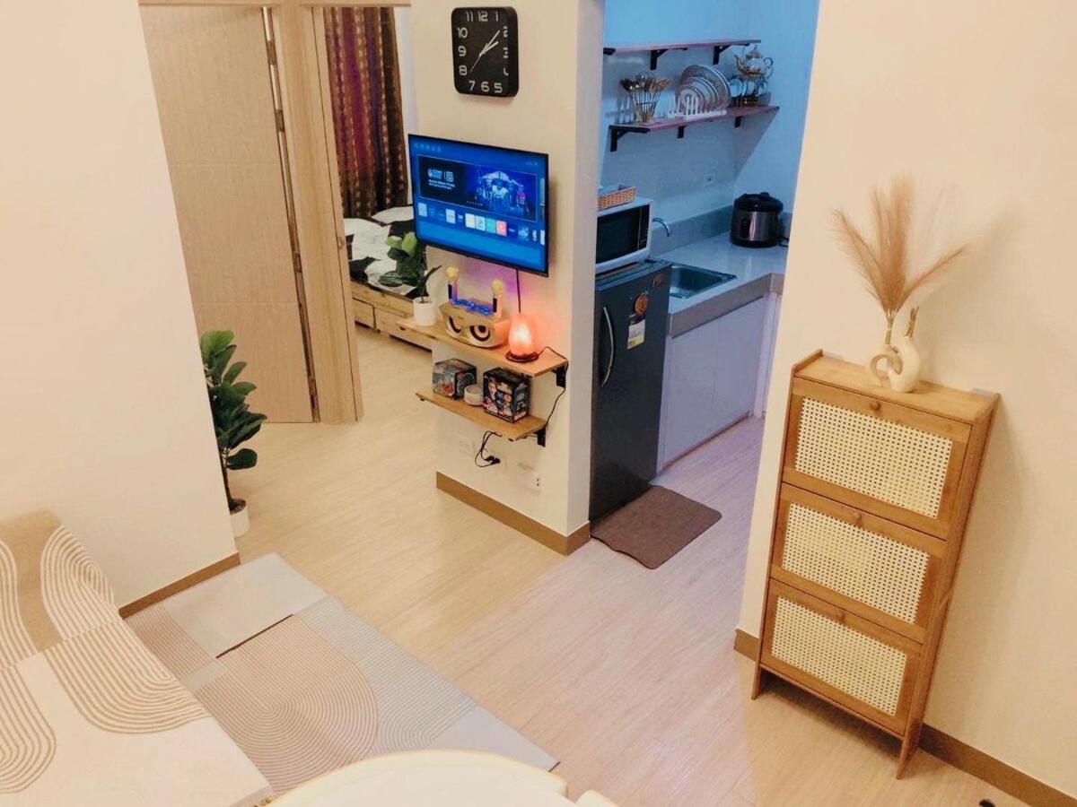 2 Bedroom Trees Residences Netflix Games Karaoke