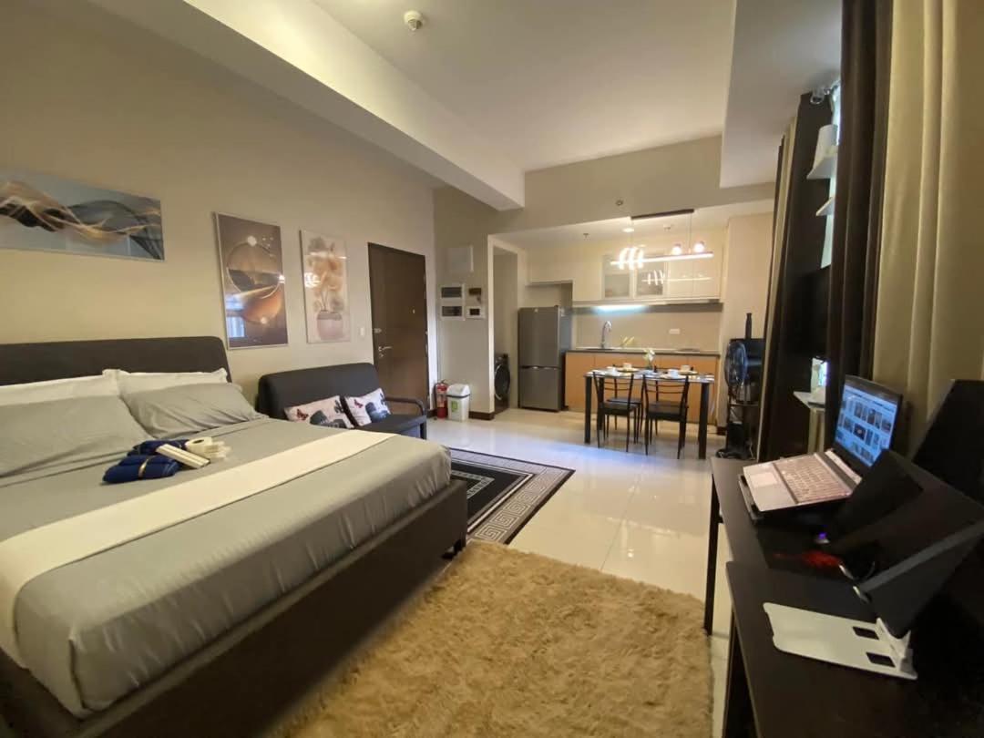 Queens Condotel At 101newport Across Naia T3 Hotel *
