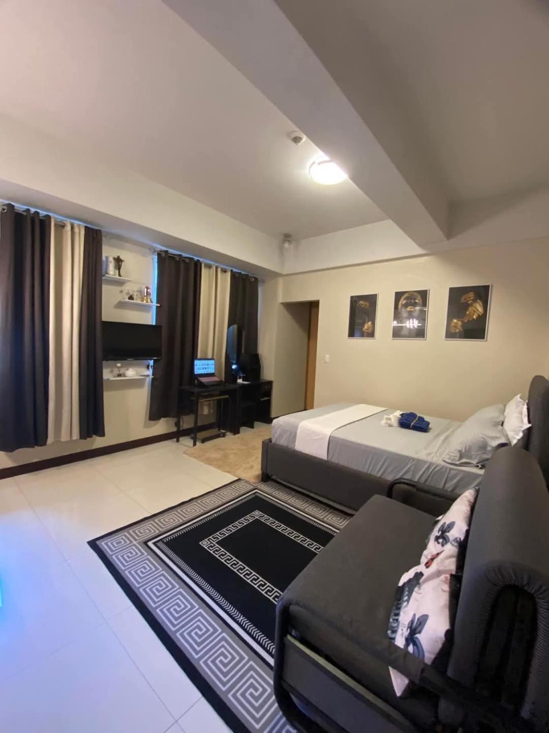 Hotel Queens Condotel At 101newport Across Naia T3 *