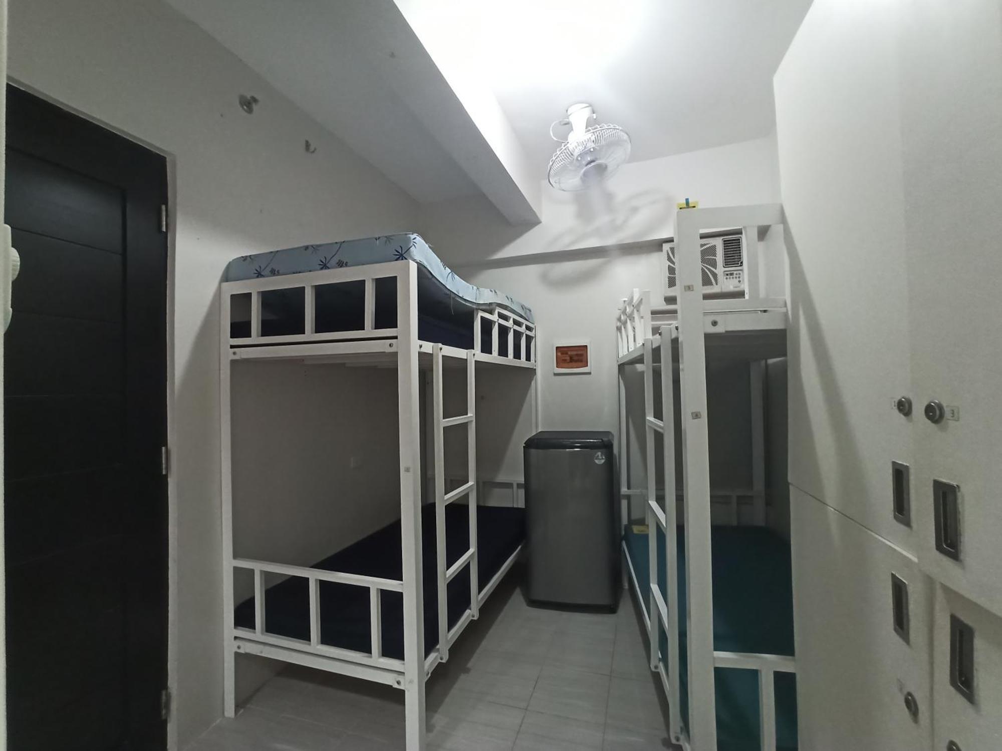 Hostel Space *