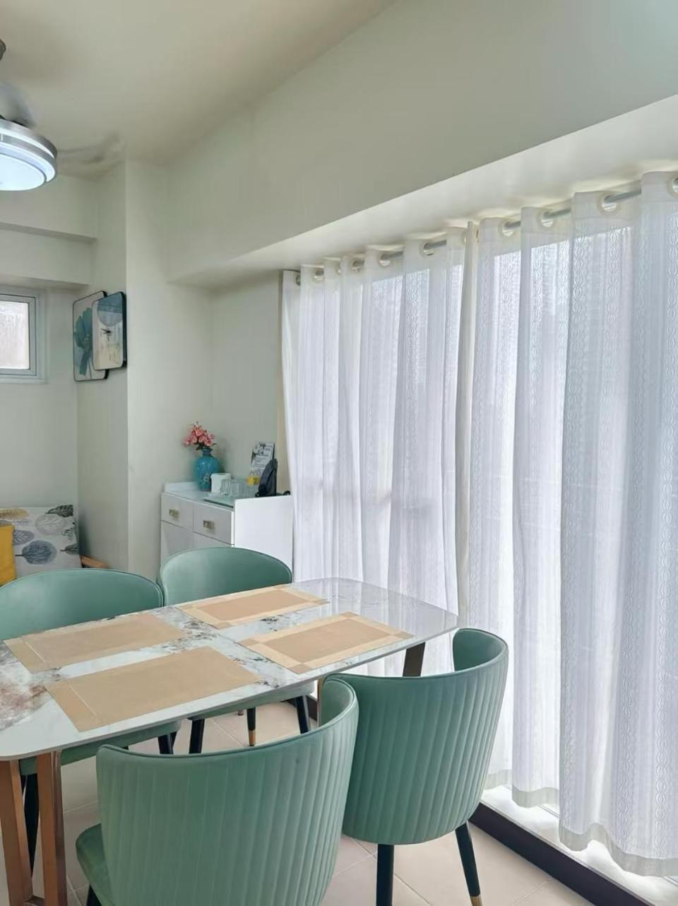 Brixton Place 2815 Weston Tower Manila