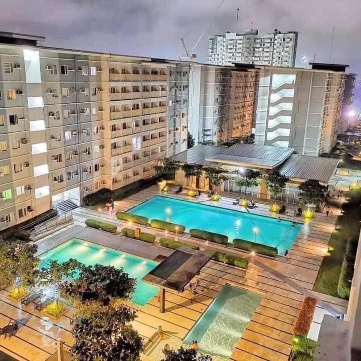 1-bedroom Unit With Ps5, Netflix & Pool Near Sm Fairview * Manila
