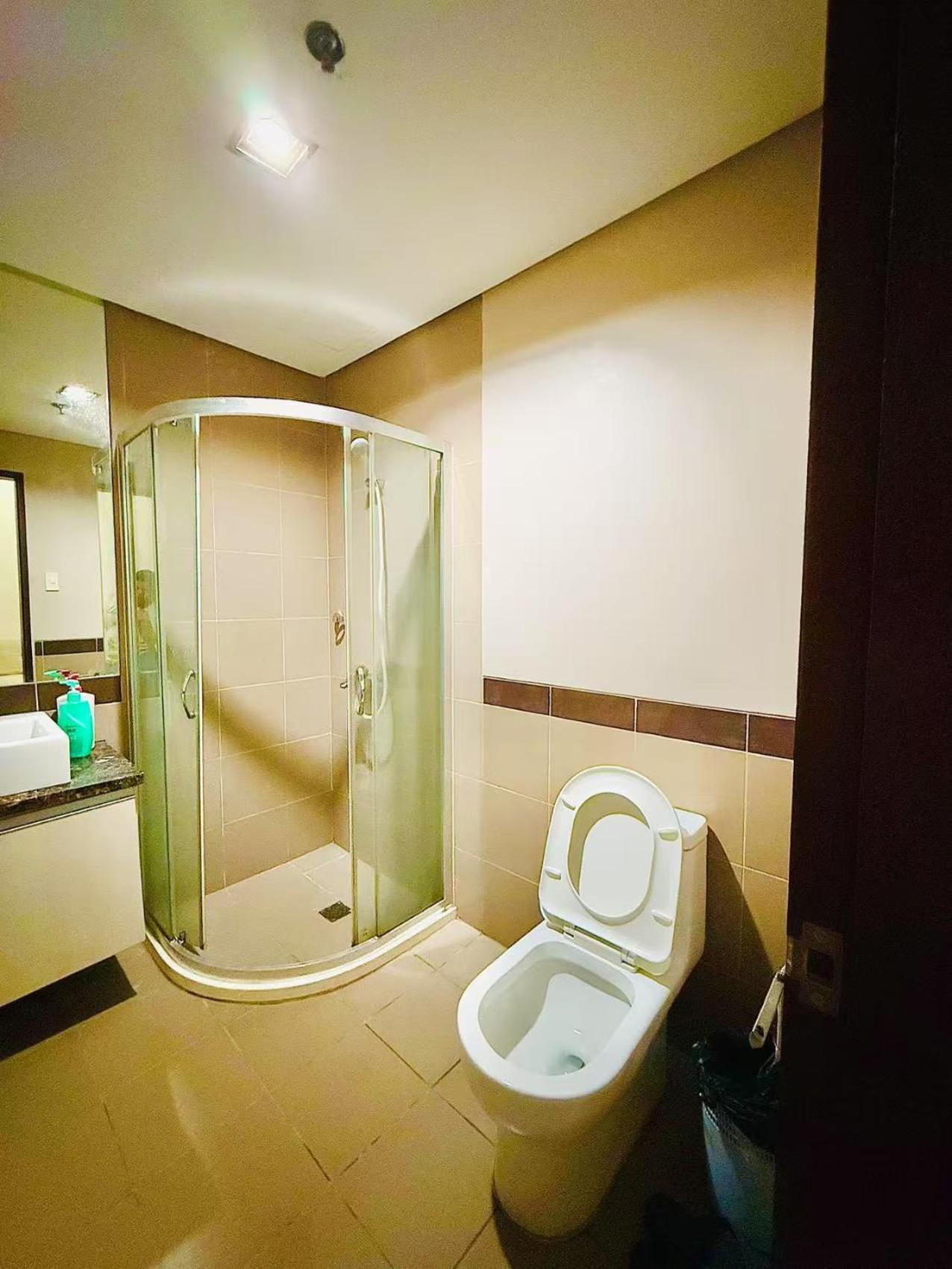 Vincondotel Malate 2br Admiral 2823