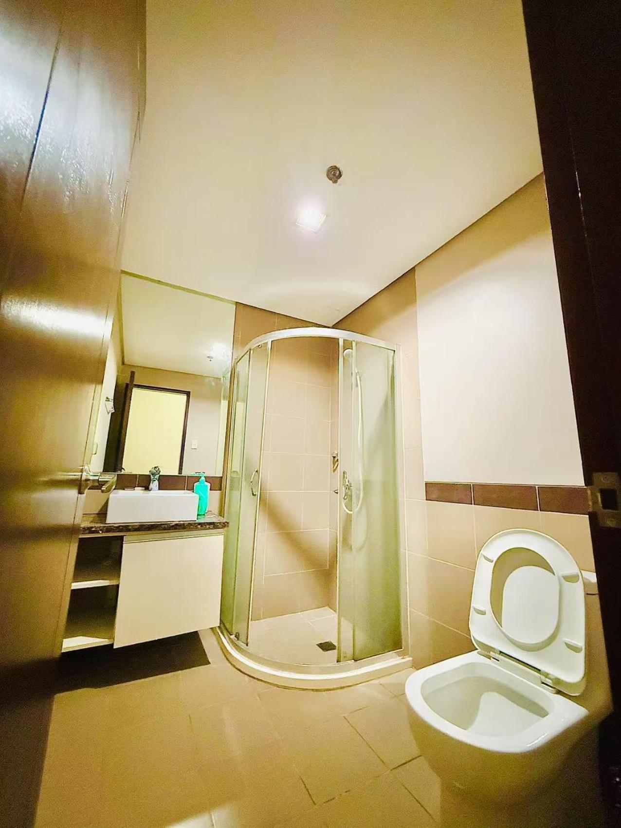 Vincondotel Malate 2br Admiral 2823 Manila