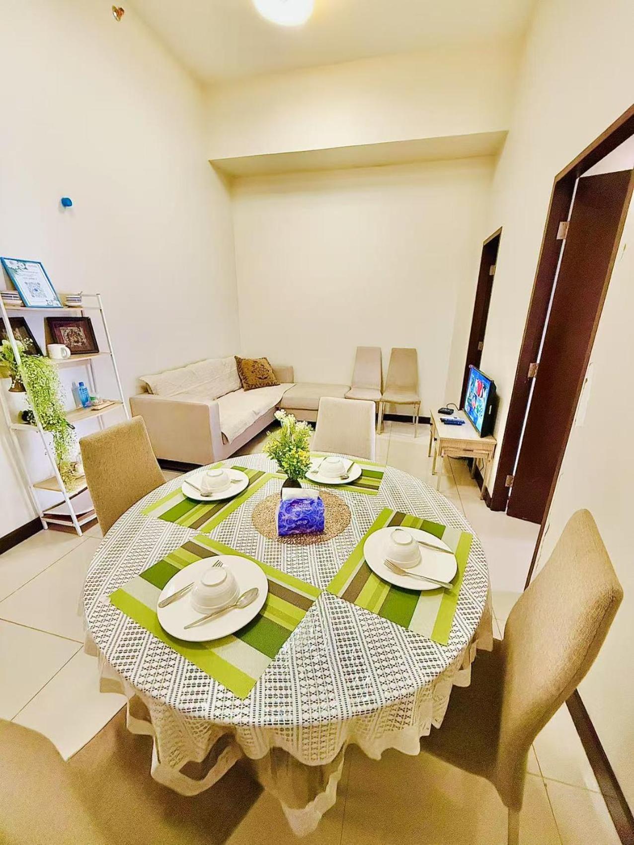 Vincondotel Malate 2br Admiral 2823 *