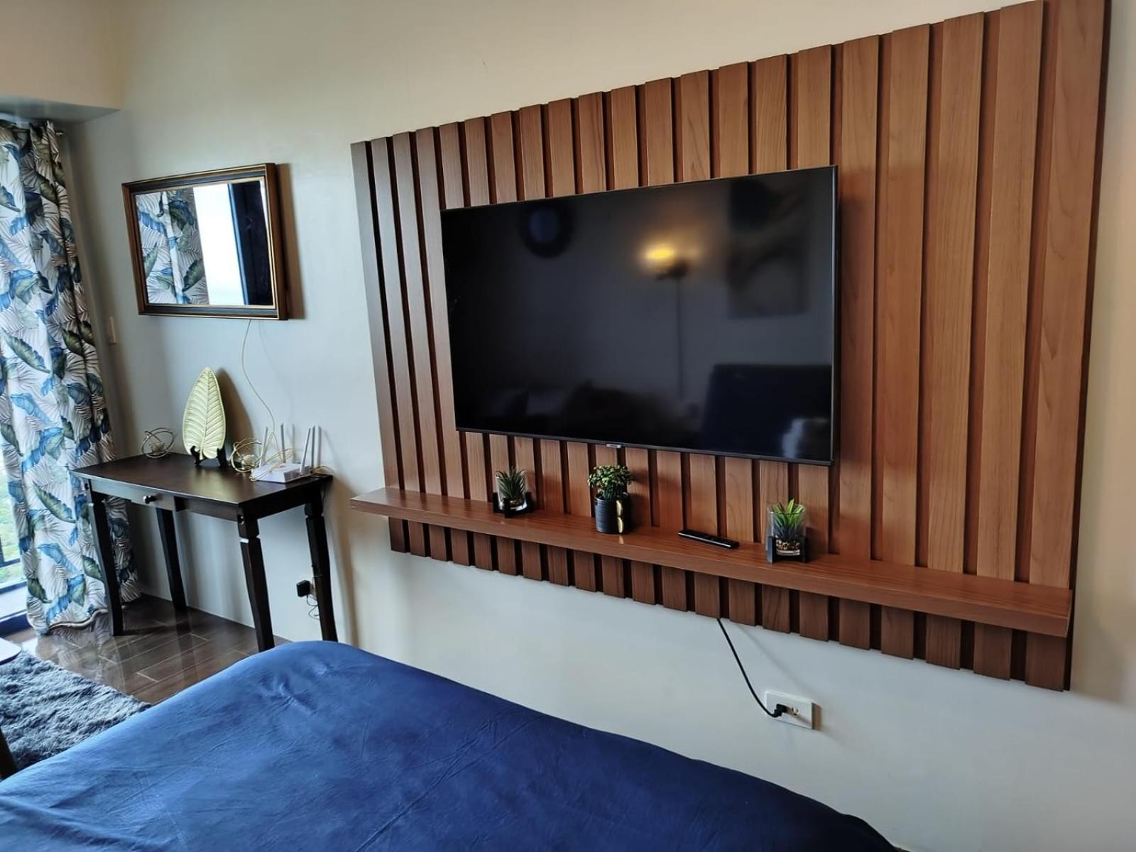 Modern-studio With Balcony Stunning View Aparthotel Manila