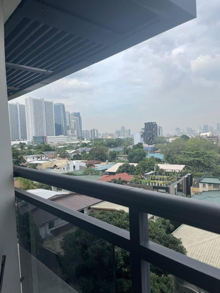 In Makati Apartment Manila