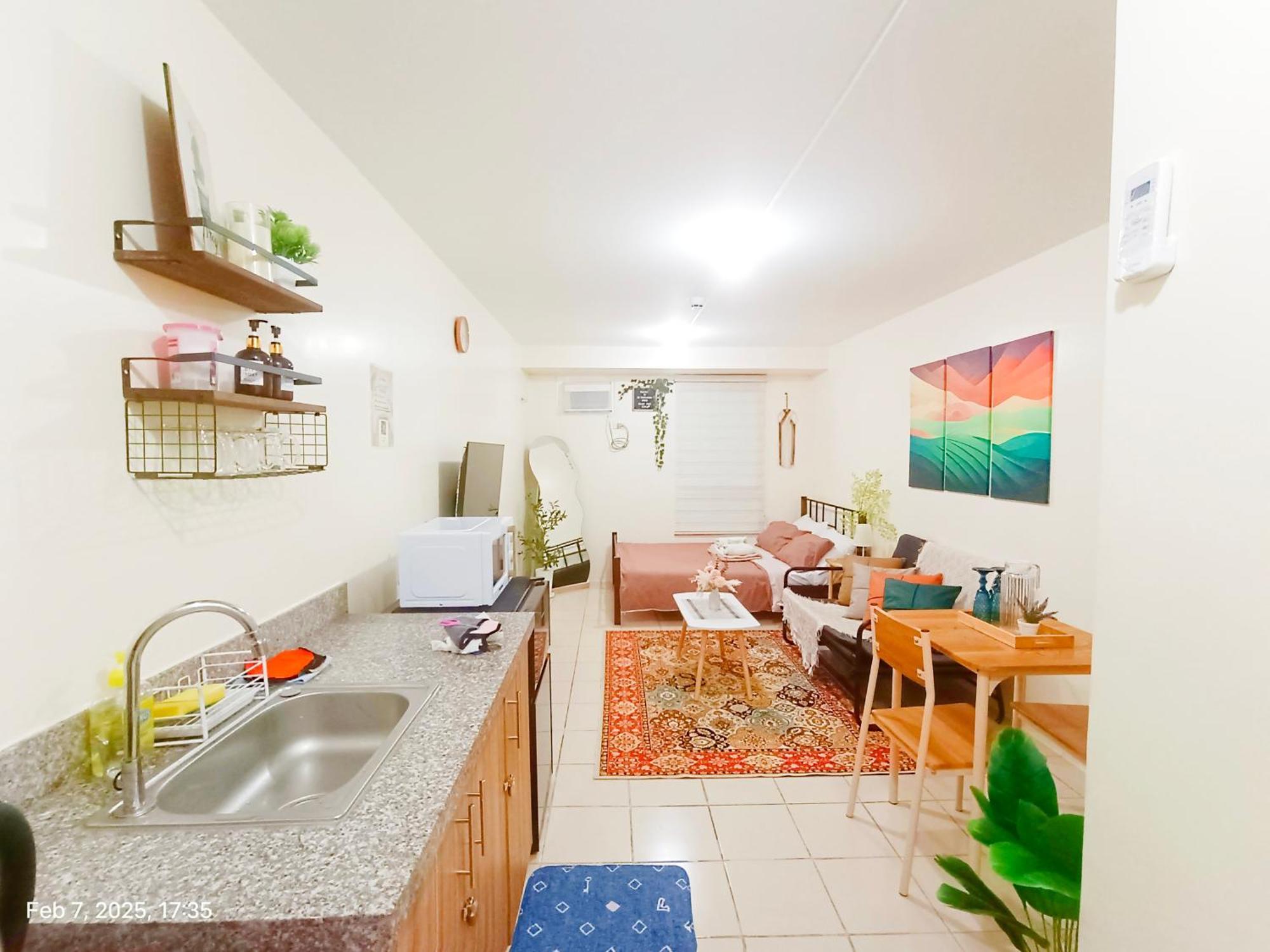 Urban Deca Homes Tondo - By Adstaycation *