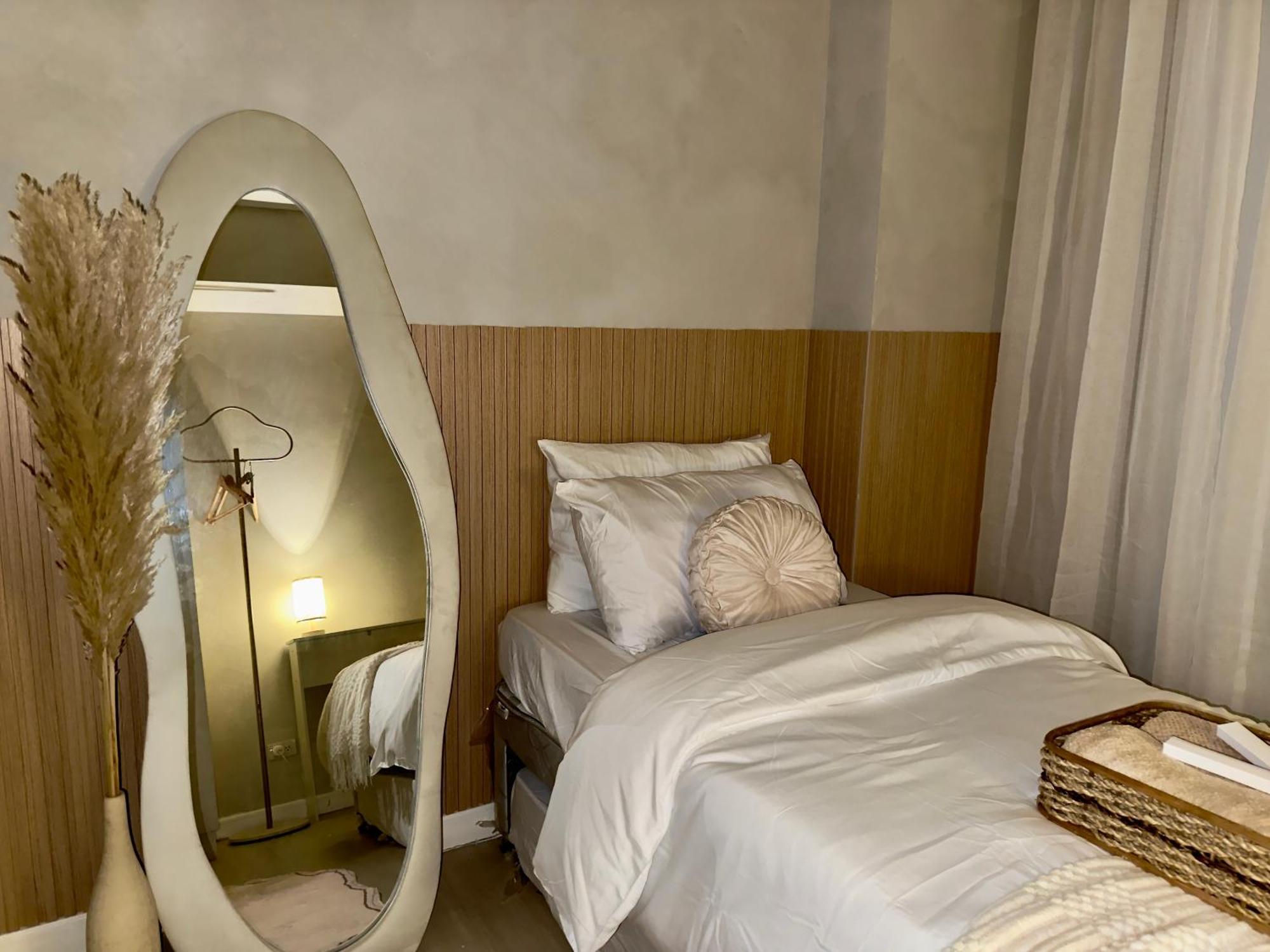 2br - Azure Staycation Paranaque Paranaque City