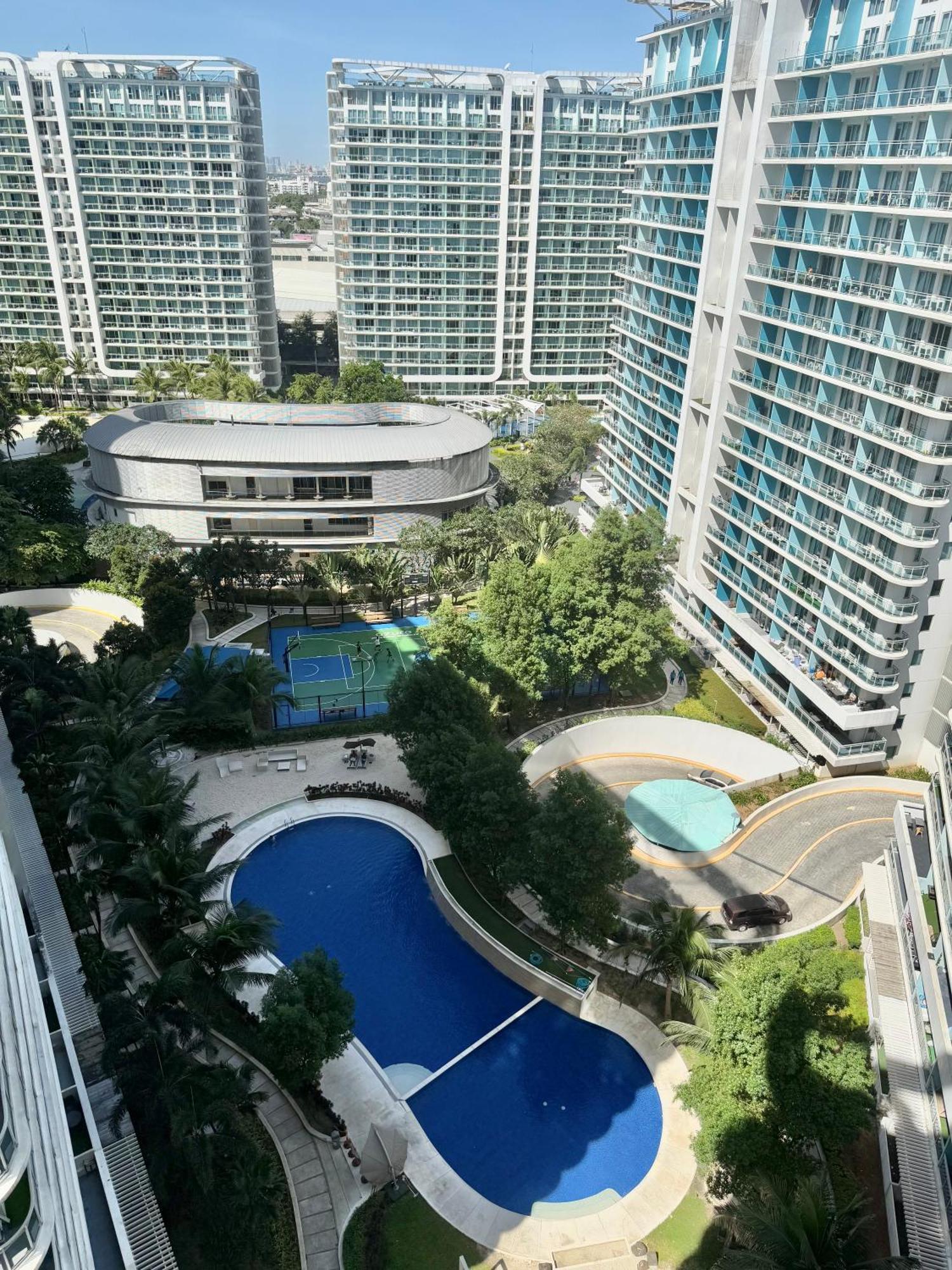 2br - Azure Staycation Paranaque