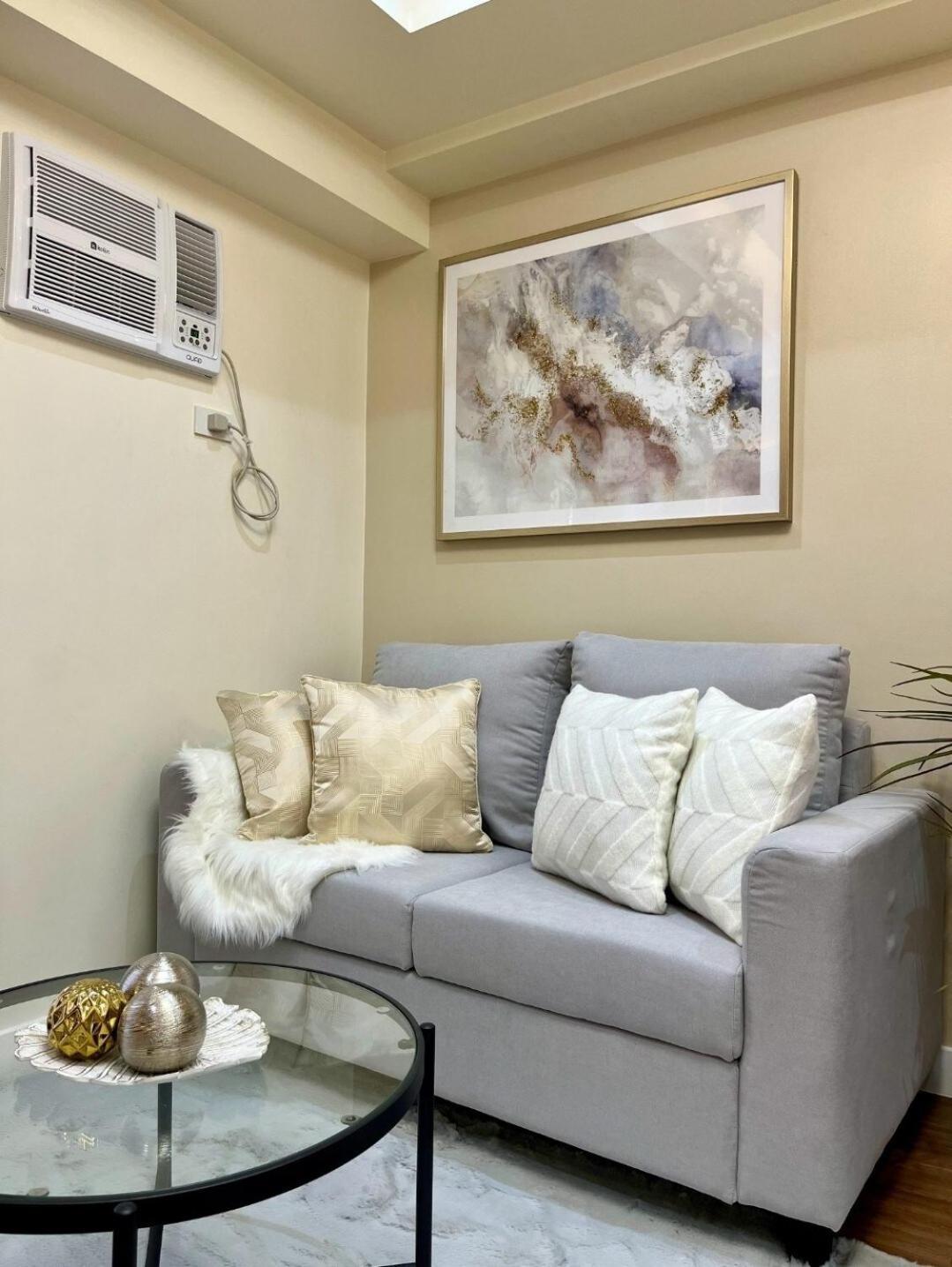 Elegant And Cozy 1br In Prisma Near Bgc Free Parking Apartment