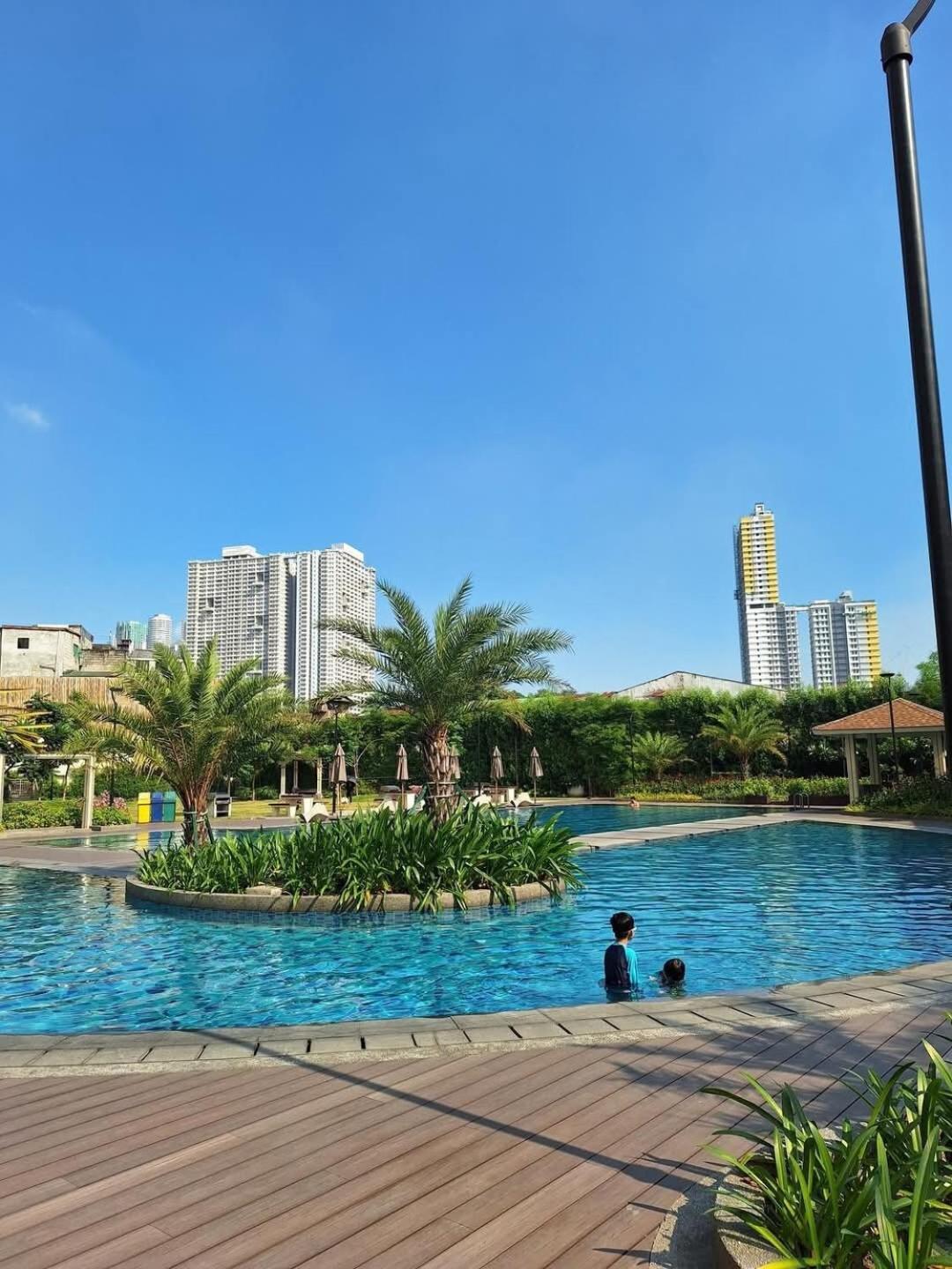 Apartment Elegant And Cozy 1br In Prisma Near Bgc Free Parking