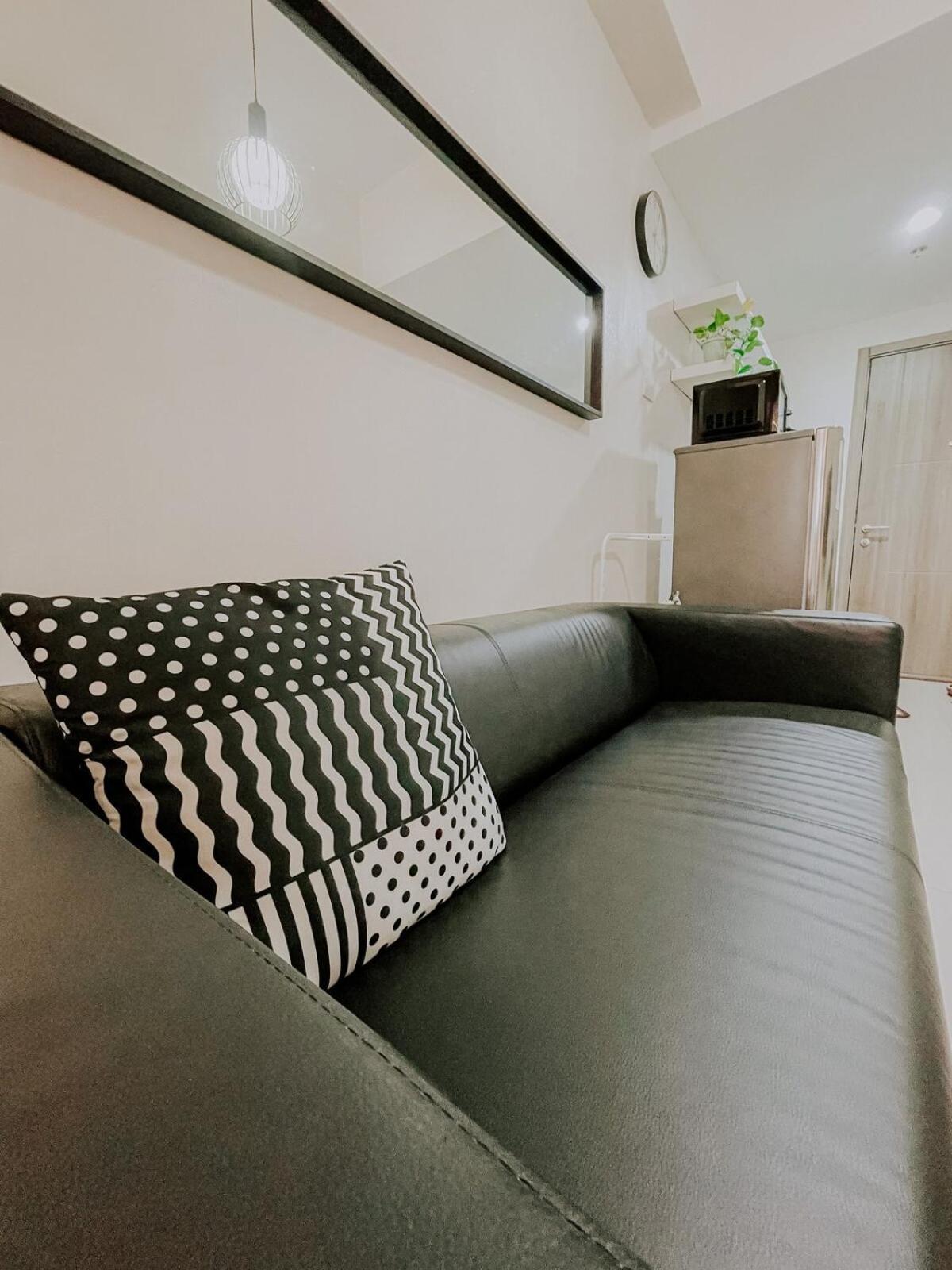 Apartment 2br Cozy Unit Near International Airport Manila