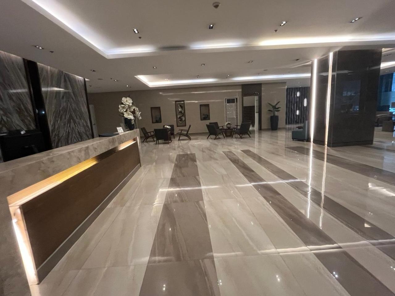 Near Moa Good For Sleeping With Bayview,sofa And Wifi 3146 Apartment