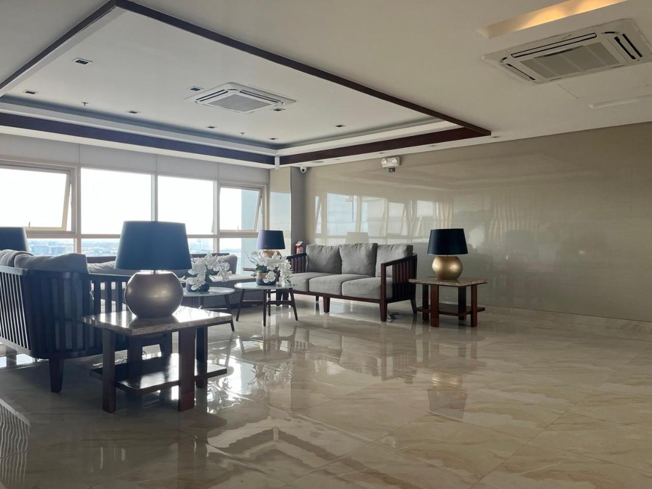 Near Moa Good For Sleeping With Bayview,sofa And Wifi 3146 Apartment