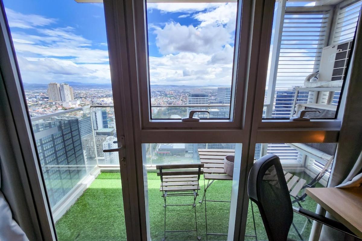 Travellers Haven 3br Bgc, Bathtub, Xbox, 200mbps