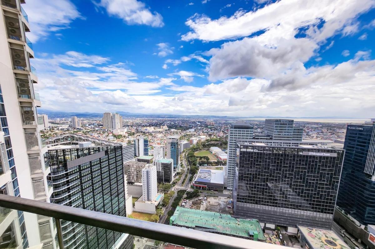Travellers Haven 3br Bgc, Bathtub, Xbox, 200mbps *
