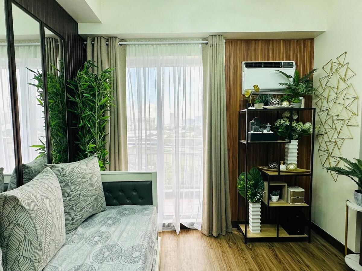 Cozy Escape Satori Residences Santolan Apartment *