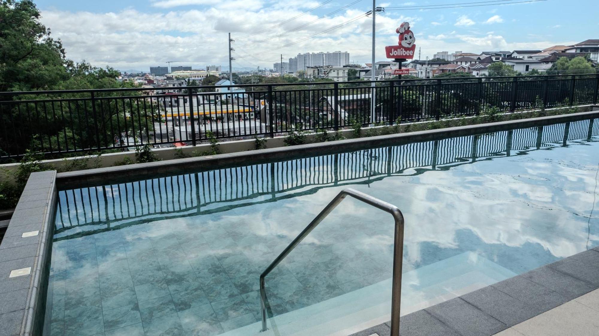 Novel 4* Manila