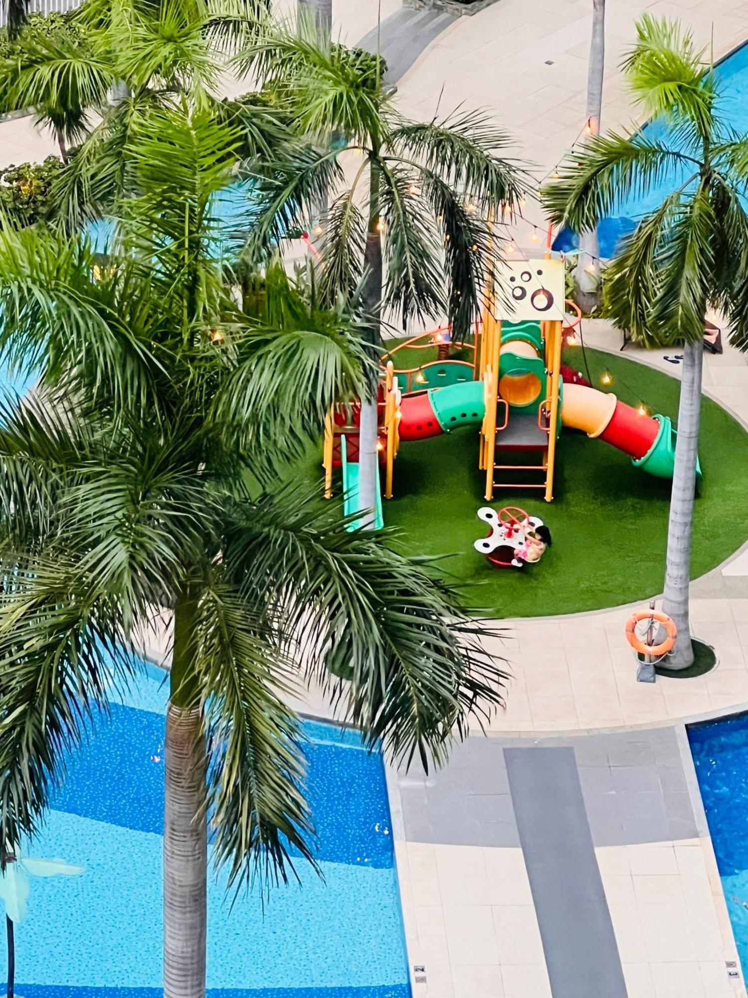 Shell Residences Moa - Paul Aparthotel Manila